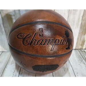 Vintage Spalding 2005 NBA Champions San Antonio Spurs‎ Commemorative Basketball